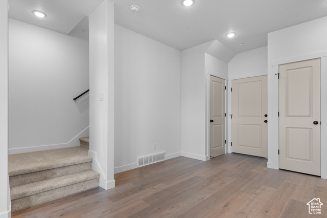Photo 7 for MLS #2118566 at 1433 Electric Ave