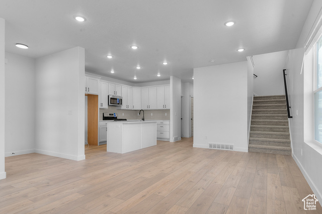 Photo 5 for MLS #2118568 at 1429 Electric Ave