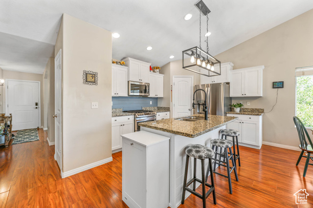 Photo 2 for MLS #2118575 at 856 Rodeo Dr