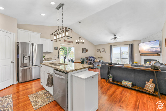 Photo 4 for MLS #2118575 at 856 Rodeo Dr