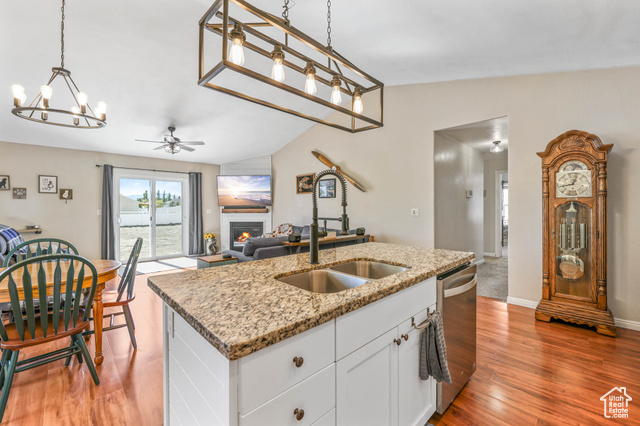 Photo 6 for MLS #2118575 at 856 Rodeo Dr