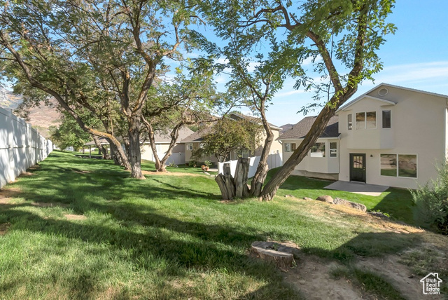 Photo 4 for MLS #2118579 at 1137 E Parkstone Dr