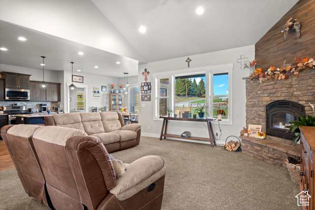 Photo 8 for MLS #2118590 at 190 W 3rd