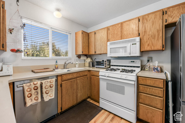Photo 10 for MLS #2118594 at 98 E 1420 South