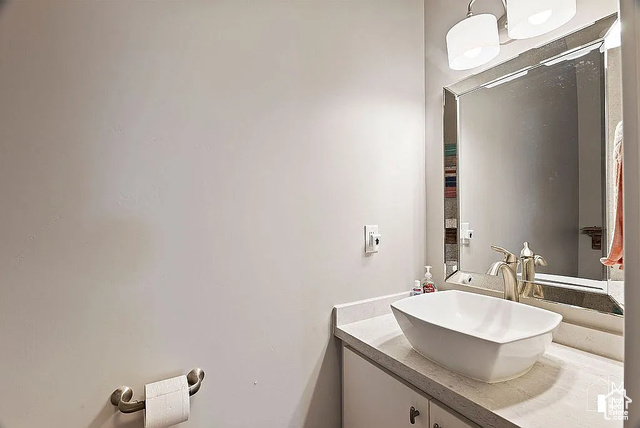Photo 10 for MLS #2118596 at 3853 W 1300 North