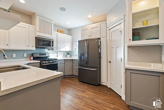 Photo 4 for MLS #2118596 at 3853 W 1300 North