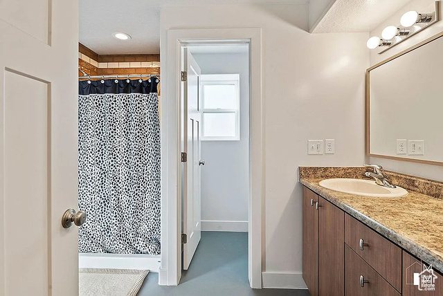 Photo 13 for MLS #2118596 at 3853 W 1300 North