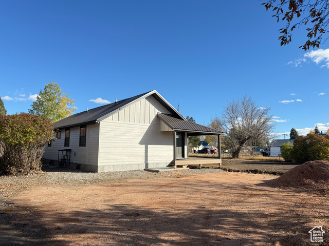Photo 3 for MLS #2118609 at 473 N 11th St
