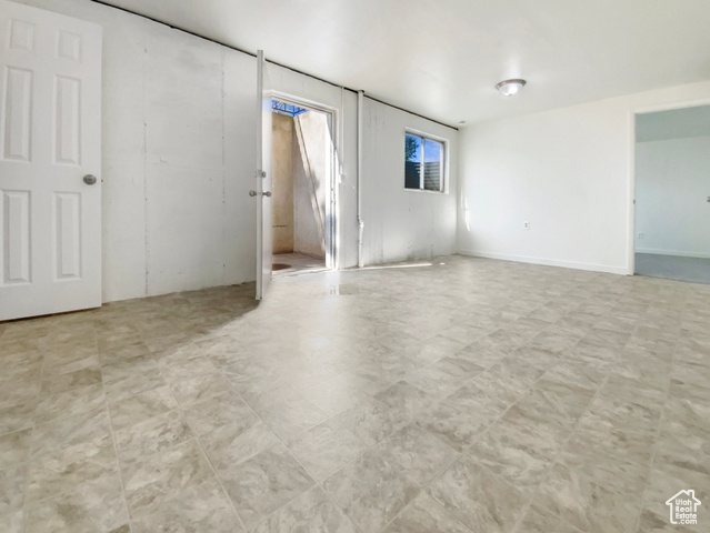 Photo 13 for MLS #2118610 at 1133 Laytona Dr