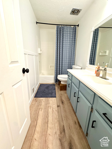 Photo 7 for MLS #2118615 at 5628 Oakwood Ct