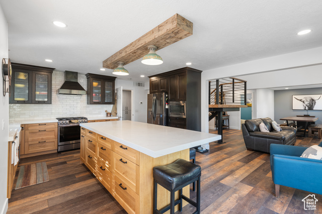 Photo 13 for MLS #2118629 at 1482 Willow Ln