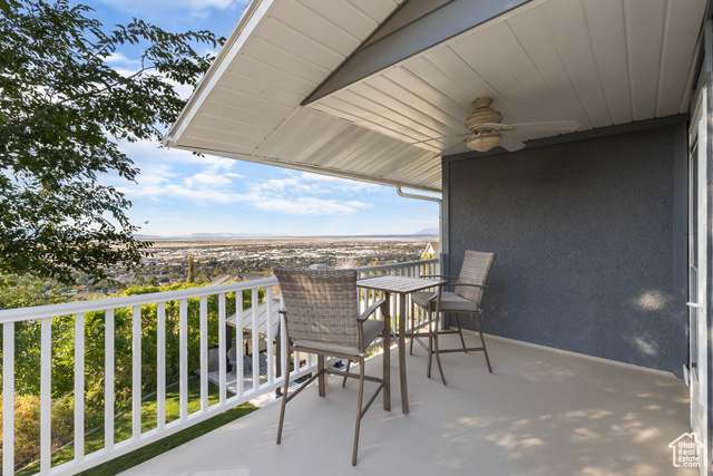 Photo 19 for MLS #2118630 at 683 Hillside Oak Cir
