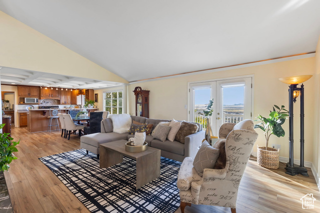 Photo 6 for MLS #2118630 at 683 Hillside Oak Cir