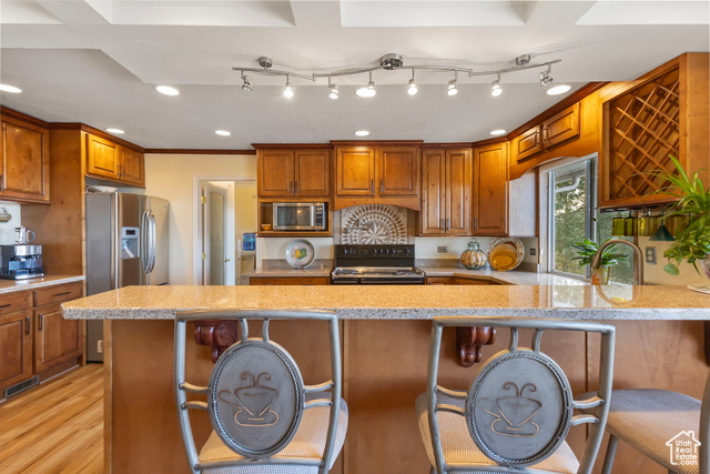 Photo 9 for MLS #2118630 at 683 Hillside Oak Cir