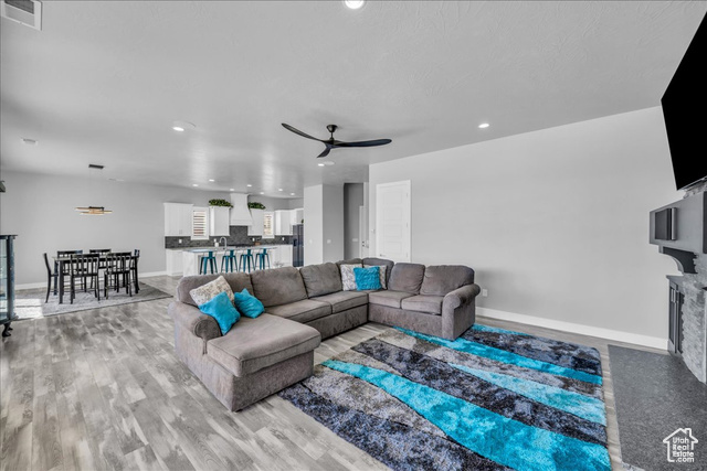 Photo 4 for MLS #2118639 at 1976 E 1200 North