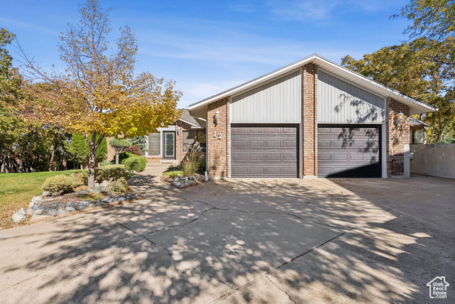 Photo 4 for MLS #2118644 at 12 S Angela Way