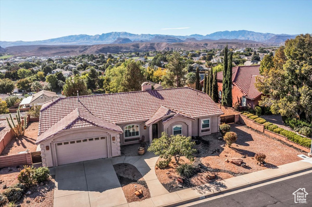 Photo 2 for MLS #2118650 at 665 N Dusk Dr