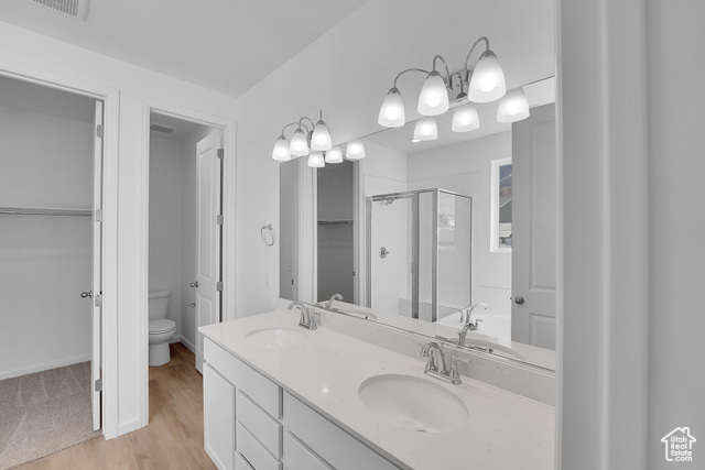 Photo 8 for MLS #2118654 at 8674 N Halloran Ct #1327