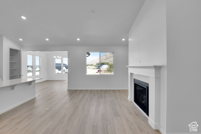 Photo 5 for MLS #2118654 at 8674 N Halloran Ct #1327
