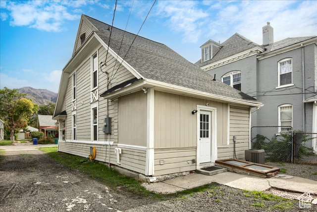 Photo 33 for MLS #2118656 at 3021 Adams Ave