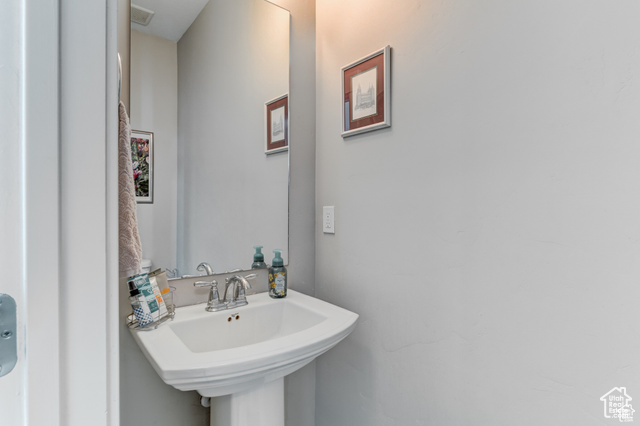 Photo 14 for MLS #2118657 at 774 W Farming Way