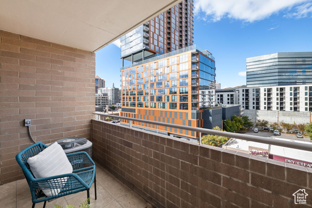 Photo 19 for MLS #2118659 at 230 E Broadway #810