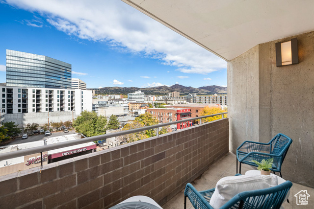 Photo 18 for MLS #2118659 at 230 E Broadway #810