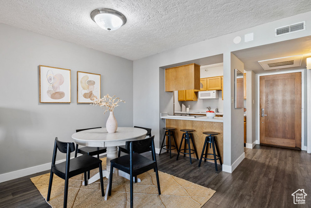 Photo 2 for MLS #2118659 at 230 E Broadway #810