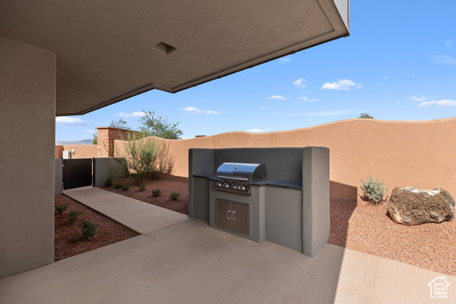 Photo 19 for MLS #2118663 at 2498 N Lacasa Dr