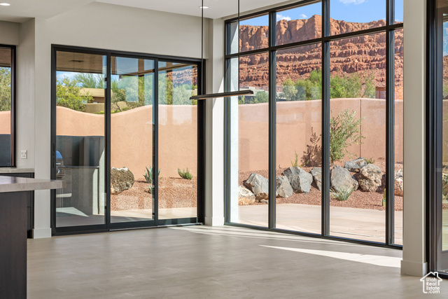 Photo 10 for MLS #2118663 at 2498 N Lacasa Dr