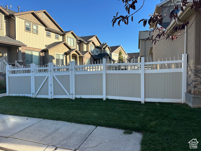 Photo 4 for MLS #2118668 at 1032 N Apple Seed Ln