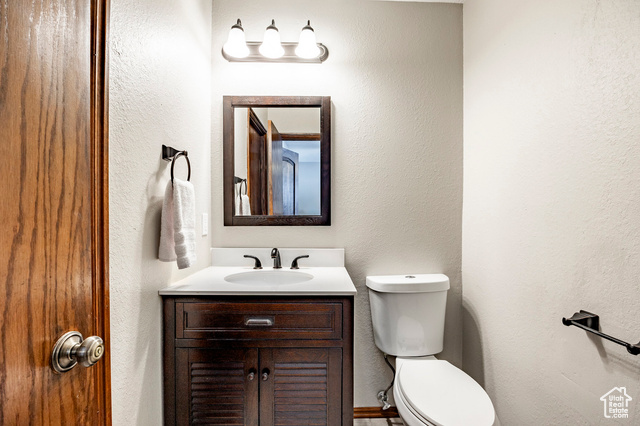 Photo 21 for MLS #2118675 at 4034 W Saddleback Rd #C-21