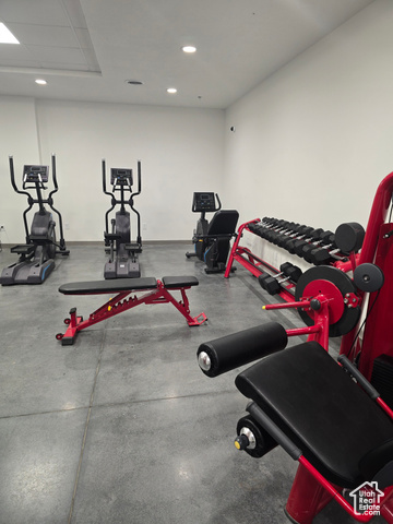 Photo 10 for MLS #2118676 at 2085 N Main St #202