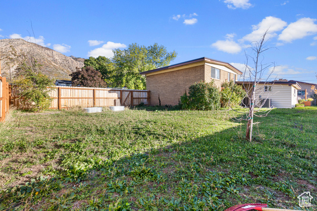 Photo 39 for MLS #2118684 at 3107 Hawthorne Ave