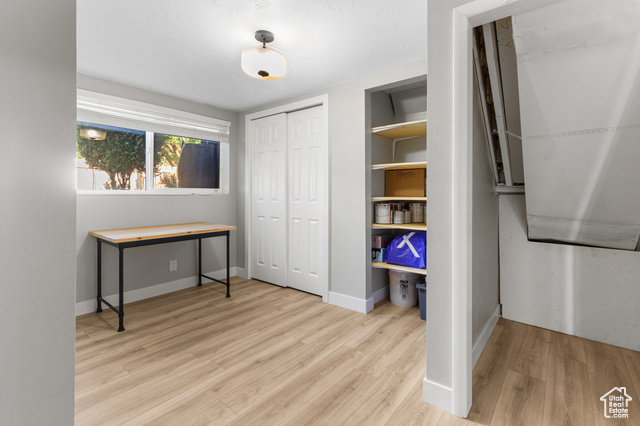 Photo 29 for MLS #2118684 at 3107 Hawthorne Ave