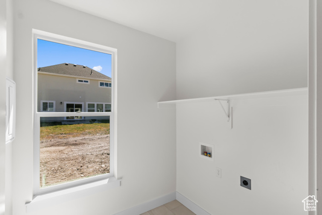 Photo 11 for MLS #2118685 at 127 1580 West