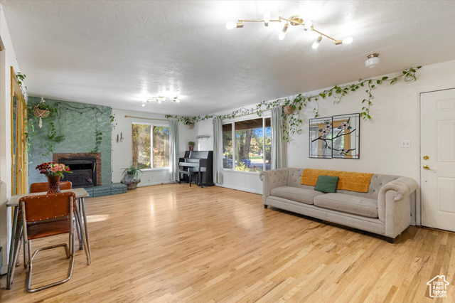 Photo 3 for MLS #2118686 at 4145 S 1175 East