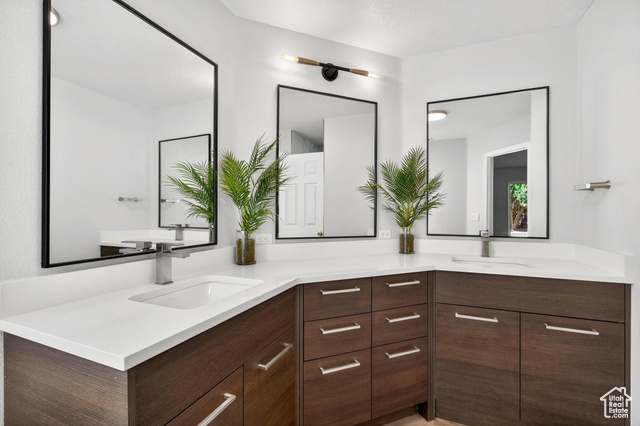 Photo 23 for MLS #2118687 at 265 N Dixie Dr #44