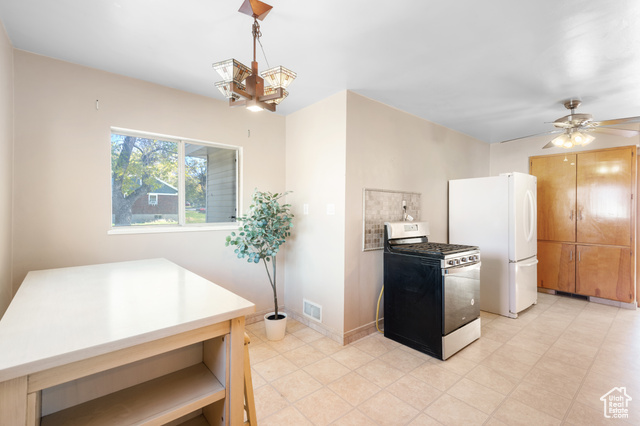Photo 17 for MLS #2118688 at 264 W International Ave