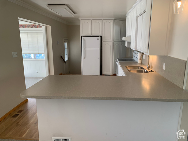 Photo 8 for MLS #2118693 at 5 W 5878 South