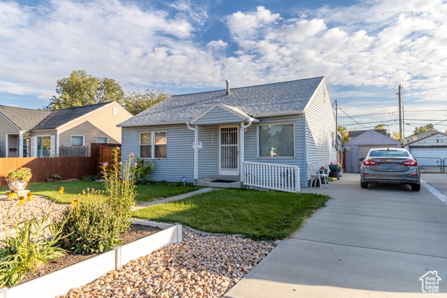 Photo 16 for MLS #2118695 at 751 W Paxton Ave