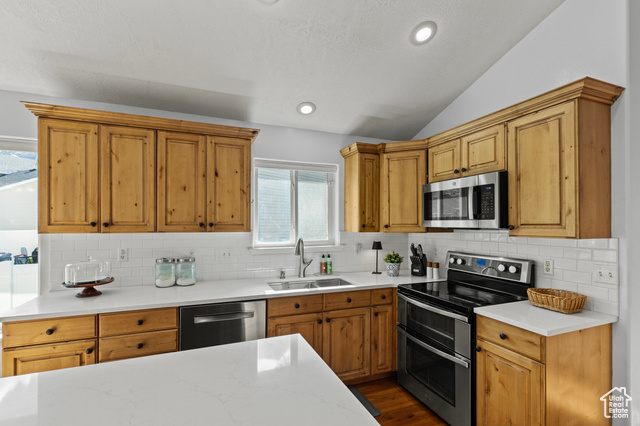Photo 7 for MLS #2118699 at 39 E Andrews Ln