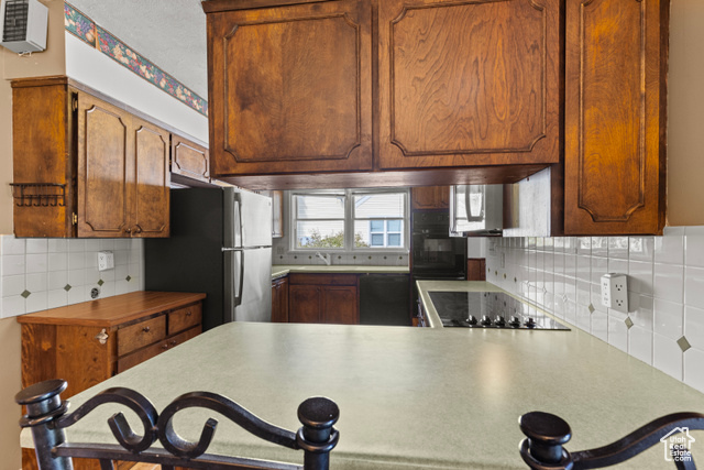 Photo 5 for MLS #2118706 at 732 N 500 East