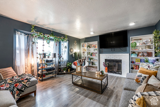 Photo 4 for MLS #2118719 at 1959 S 200 East