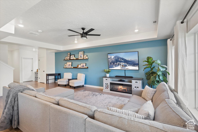 Photo 7 for MLS #2118731 at 332 S High Rock Ave