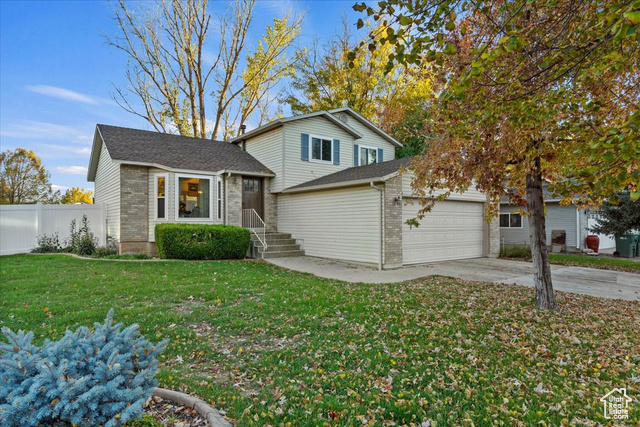 818 E CREEKSIDE DR, Layton UT 84041