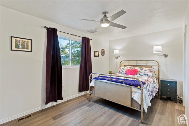 Photo 15 for MLS #2118736 at 818 E Creekside Dr