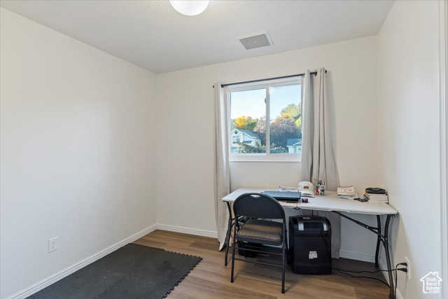 Photo 20 for MLS #2118736 at 818 E Creekside Dr