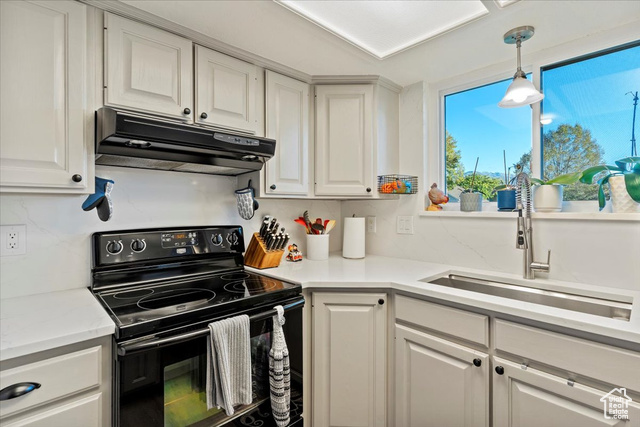 Photo 10 for MLS #2118736 at 818 E Creekside Dr