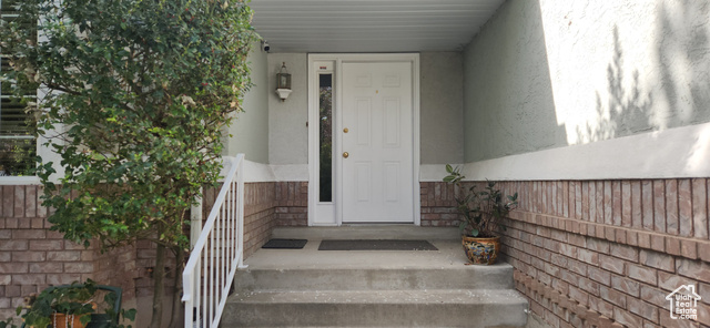 Photo 2 for MLS #2118742 at 1416 E Farm Meadow Ln